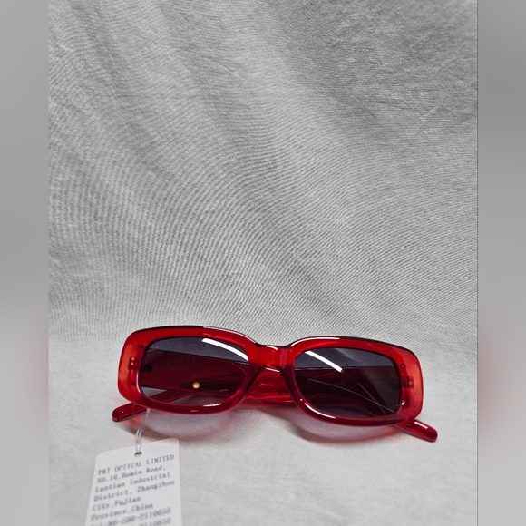 P&T Optical Red Retro Fashion Y2K Sunglasses - New - Picture 1 of 7